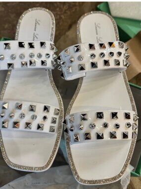Lauren Lorraine white silver studded sandals 9